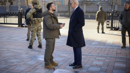 ZASTRAŠUJUĆE REČI BIVŠEG PREMIJERA UKRAJINE Bajden neće dozvoliti Zelenskom da okonča rat, nastaviće da finansira svoje kijevske marionete