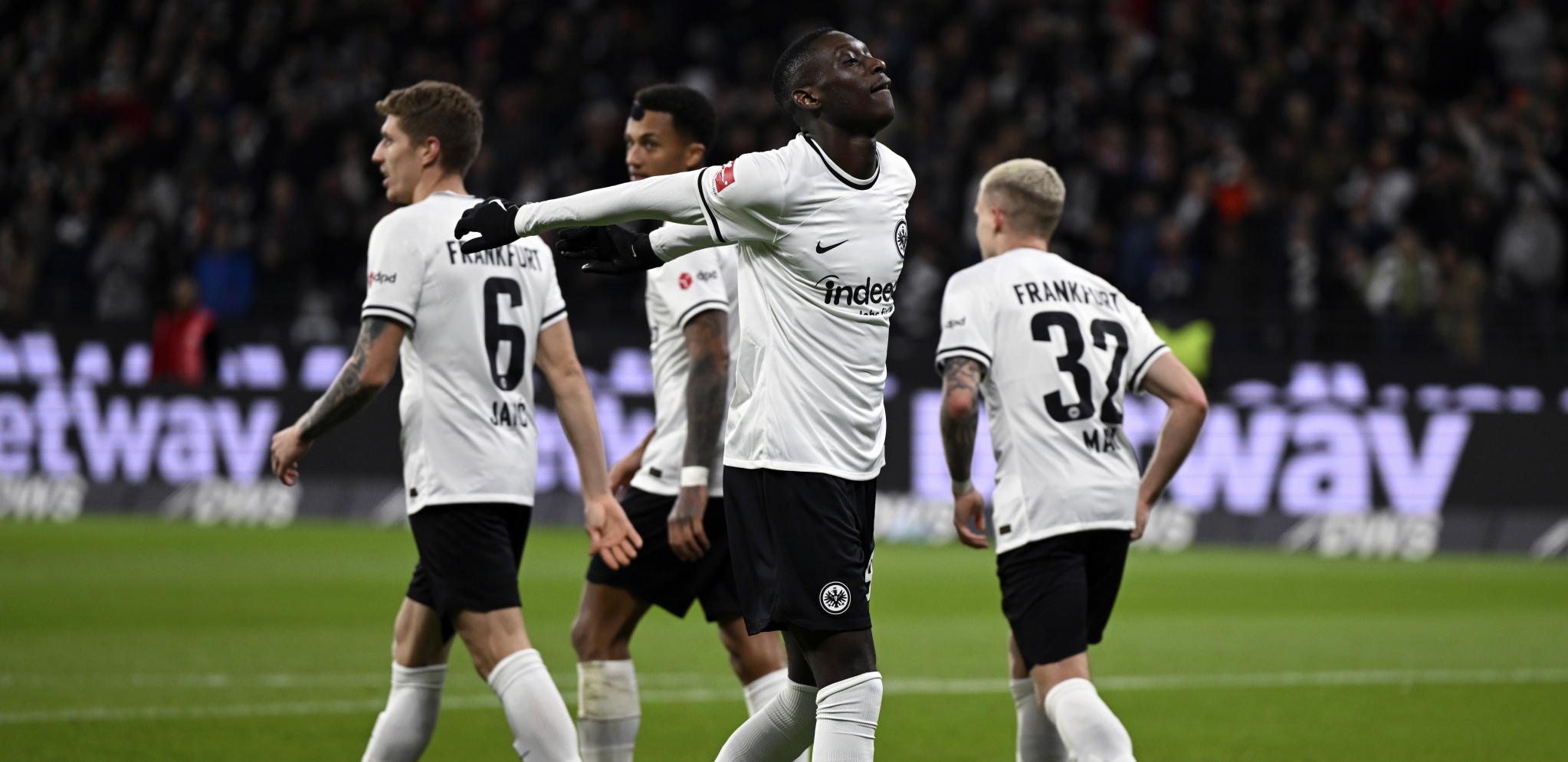 VRELO U BORBI ZA EVROPU Bajer deklasirao Hertu, bez pobednika u duelu Volfsburga i Ajntrahta