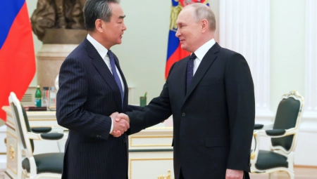 ČEKAMO POSETU SIJA RUSIJI Putin razgovarao sa Vangom