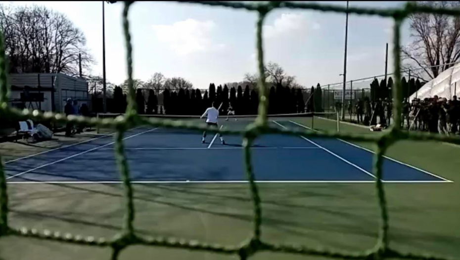 ĐOKOVIĆ NA TERENU Evo sa kim je Novak trenirao pred obraćanje celom svetu (VIDEO)