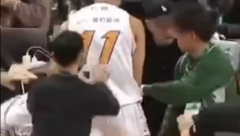 HAOS Sevale pesnice na sve strane: Krvava tuča, bivša NBA zvezda u šoku (VIDEO)