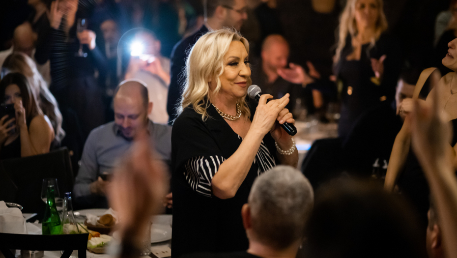 Vesna Zmijanac priredila noć za pamćenje u restoranu”Sport