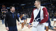 MVP ŽURKA Na Jokićev rođendan samo je jedan NBA as mogao doći (FOTO)