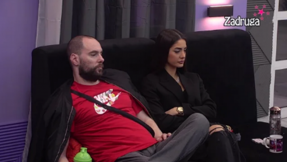 "BOŽE, KAKO JE NIJE SRAMOTA, STRAŠNO?!" Anđela navukla gnev naroda zbog svoje bahatosti, evo šta je zahtevala od fanova bez imalo srama, isplivao i snimak! (VIDEO)