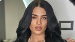 OVAKO PEVAČICA IZGLEDA BEZ ŠMINKE I FILTERA Zorana Mićanović stala na put spekulacijama pa pokazala pravo lice (FOTO)