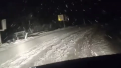 SNEG POČEO SNAŽNO DA PADA U SRBIJI! Građani pripremite se, evo koji će se sve gradovi zabeleti tokom noći (VIDEO)