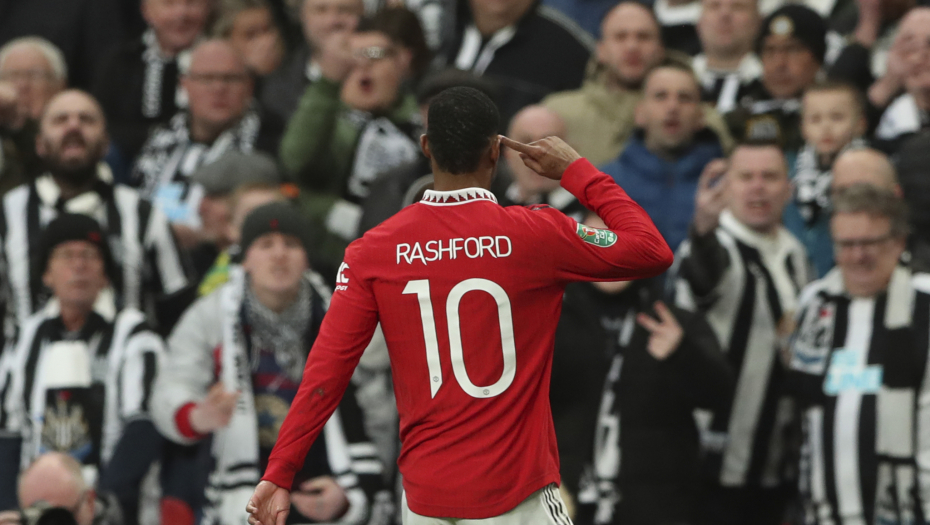 RAŠFORD SLUPAO AUTO VREDAN 800.000 EVRA Zvezda "crvenih đavola" imala saobraćajnu nezgodu posle utakmice sa Barnlijem (VIDEO)