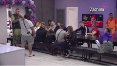 ANA DOŽIVELA NERVNI SLOM, UDARIO JE TAMO GDE JE RAZARA Bez milosti se dotakao njene traume, ona priznala stravične stvari