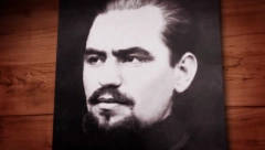 POP VATRA SPASIO SRBE SA DINARE OD HLADNOG USTAŠKOG NOŽA Priča o Momčilu Đujiću: Čovek epske hrabrosti za čije ime se vežu mnoge kontroverze