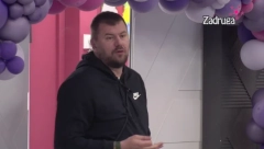 BIZARNE OPTUŽBE NA RAČUN JANJUŠA Zadrugar osuo drvlje i kamenje po njemu, a onda ga brutalno raskrinkao, Janjušević pobesneo!