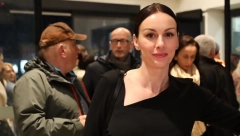 SAVRŠEN STAJLING SLOBODE MIĆALOVIĆ Lepa glumica blistala u jednostavnoj, a izazovnoj haljini, koja pristaje svakoj ženi