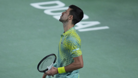 TOTALNA ZBRKA Zbog ovoga je Novak reagovao, nije mu bilo jasno šta rade sudija i Medvedev (FOTO)
