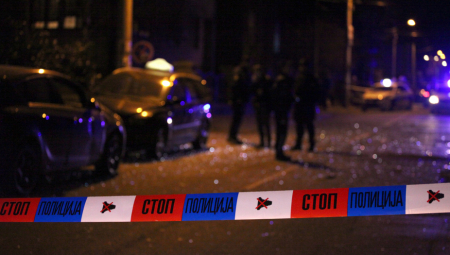 PRVI SNIMAK SA MESTA JEZIVE SAOBRAĆAJKE Zbog udesa se stvaraju kilometarske kolone na autoputu kod Mladenovca