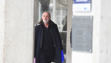 "TI SI ĆERO GLUPA" Ovako se osumnjičeni učitelj glume obraćao polaznici škole: Roditeljima nije ispričala šta se desilo da se ne bi potresli!