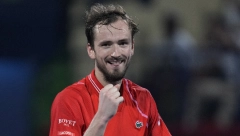 URNEBESNA IZJAVA GODINE Evo kako Danil Medvedev vidi igru na šljaci (VIDEO)