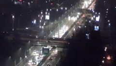 KARAMBOL NA AUTOPUTU U BEOGRADU Troje povređenih u lančanom sudaru, stvorile se ogromne kolone (FOTO/VIDEO)