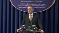 SIMBOL OVK I ADEM JAŠARI NAMETNUTI SRBIMA Priština opet veliča zlo, za ovo je glasao Kurtijev ministar Nenad Rašić! (FOTO)