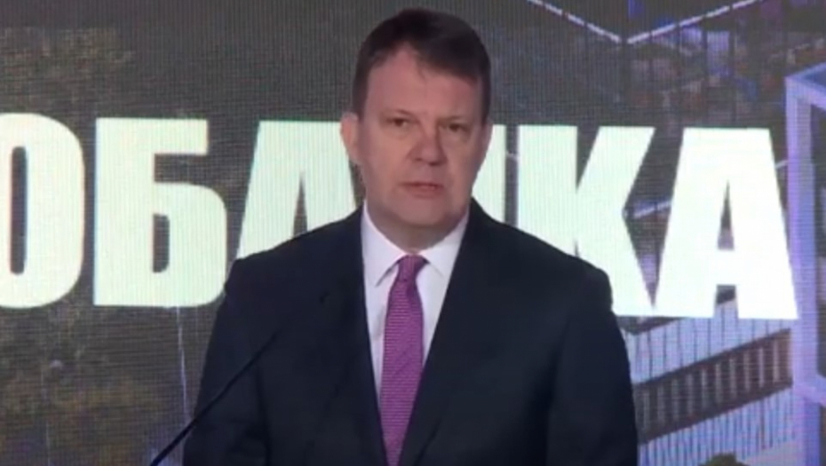 Mirović prisustvovao potpisivanju ugovora za razvoj i izgradnju hotela „Hajat“ u Novom Sadu