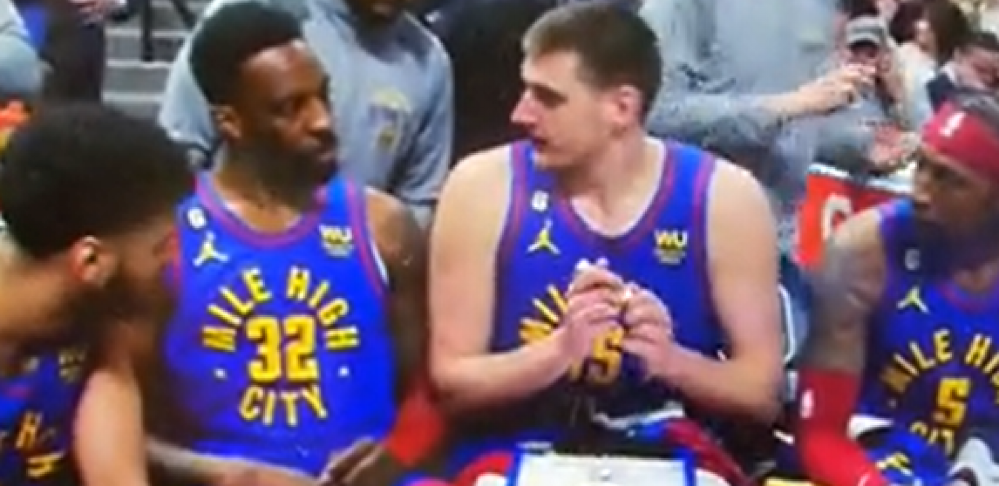 URNEBESNA SCENA U DENVERU Nikola Jokić održao tajm-aut (VIDEO)