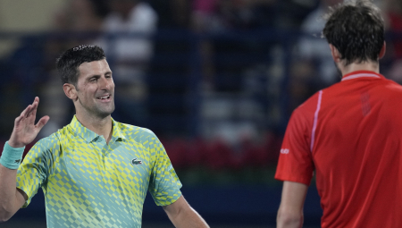 ŽAO MI JE NOVAKA Medvedev osvojio titulu u Dubaiju, pa pominjao Đokovića