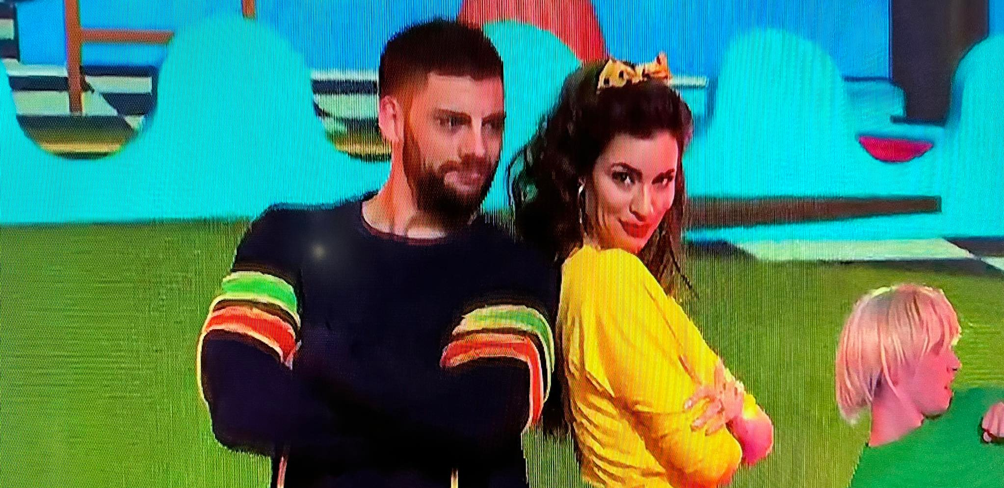 ZAPALIO DRUŠTVENE MREŽE Milan Marić zamešao kukovima  i zatresao guzom, urnebesno (FOTO)