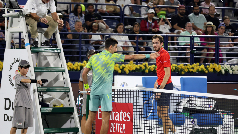 ŠTA SE KRIJE IZA PORUKE KOJU JE MEDVEDEV POSLAO ĐOKOVIĆU? Novaku ovo još niko nikada nije rekao, a razlog je neverovatan