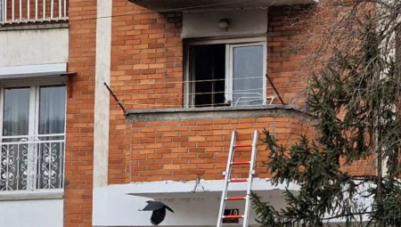 TUGA DO NEBA! SAHRANJENA DECA STRADALA U POŽARU U NOVOM PAZARU Četiri dečaka ispraćena na večni počinak, roditelji nisu mogli da prisustvuju!