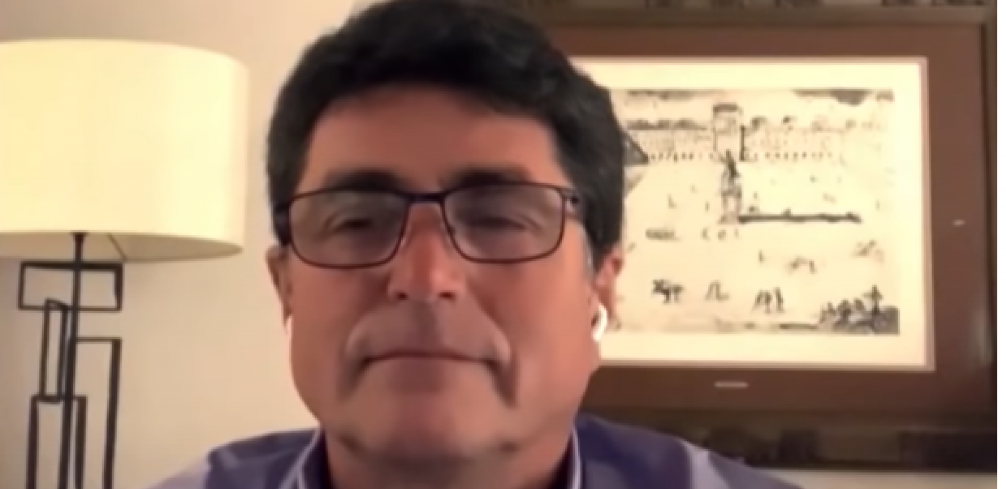 Savković koji je nosio obešenu lutku s Vučićevim likom zvezda Šolakovih medija