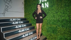 "MUŽ VIDI KAKO MI PRILAZE NA NASTUPIMA" Mia Borisavljević otkriva tajnu svog izgleda posle dve trudnoće (FOTO)