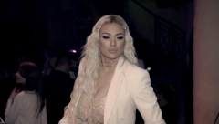 RASPAMETILA IZGLEDOM Ana Kokić oduševila fanove, satima pevala bez pauze, a odevnu kombinaciju svi komentarišu (FOTO)