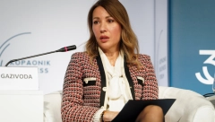 SVIM RADNICIMA EPS-A PO 20.000 DINARA Đedović Handanović: "Konačno smo stabilizovali preduzeće, ovo je najbolja godina"