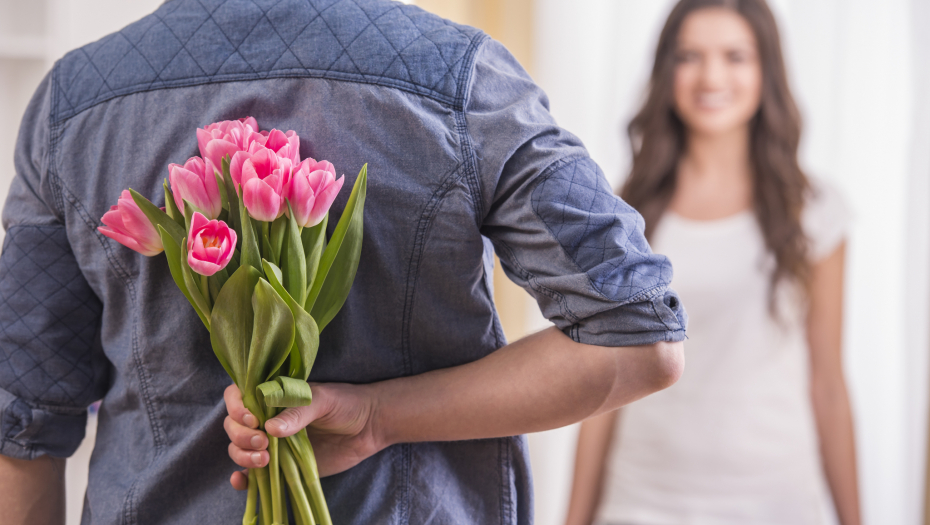 DONOSI BAKSUZ I NESREĆU Ovo cveće za 8. mart nikako ne poklanjajte