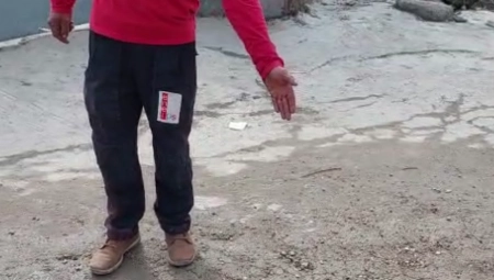 STRAVIČAN PRIZOR NA MESTU TRAGEDIJE "Ovde joj je kamion zgnječio glavu" (FOTO/VIDEO)