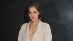 ZNATE LI KO JE SESTRA MILENE RADULOVIĆ? Ne voli javni život, beži od medija, a čak je i lepša od glumice! (FOTO)