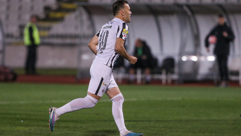 NATHO OBJASNIO KAKO JE POSTIGAO GOL:  I to se dešava