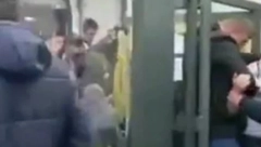 KOMITE NASRNULE NA JAKOVA MILATOVIĆA: U pokušaju da ga spasu, umalo ga udavilo lično obezbeđenje (VIDEO)