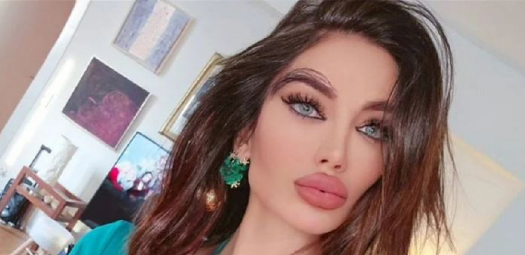 SORAJA DOBILA KRITIKU OD DRUGARICE: "Ošišaj obrve ženo!", straletin odgovor ostavio sve bez teksta (FOTO)