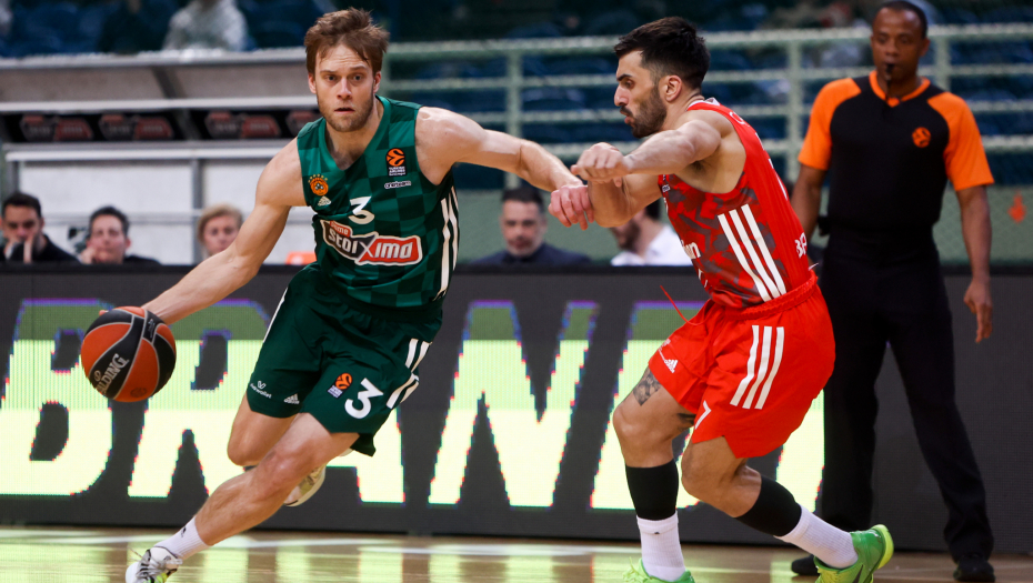 CRVENO-BELA KATASTROFA U ATINI Zvezda imala 16 poena prednosti, a onda se potpuno raspala i sama sebe izbacila iz borbe za TOP 8