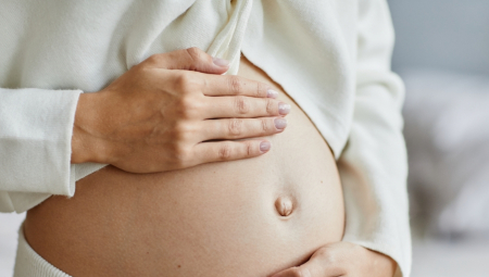 TRUDNICU (20) ZADAVIO DEČKO Bilo ga sramota da je upozna sa porodicom