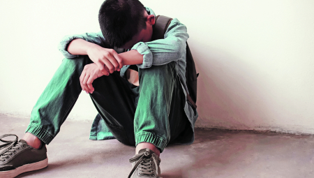 DEČAKU UKRALI DUKS, BACALI GA U BLAO I URINIRALI PO NJEMU! Jezivo vršnjačko nasilje potreslo Srbiju!