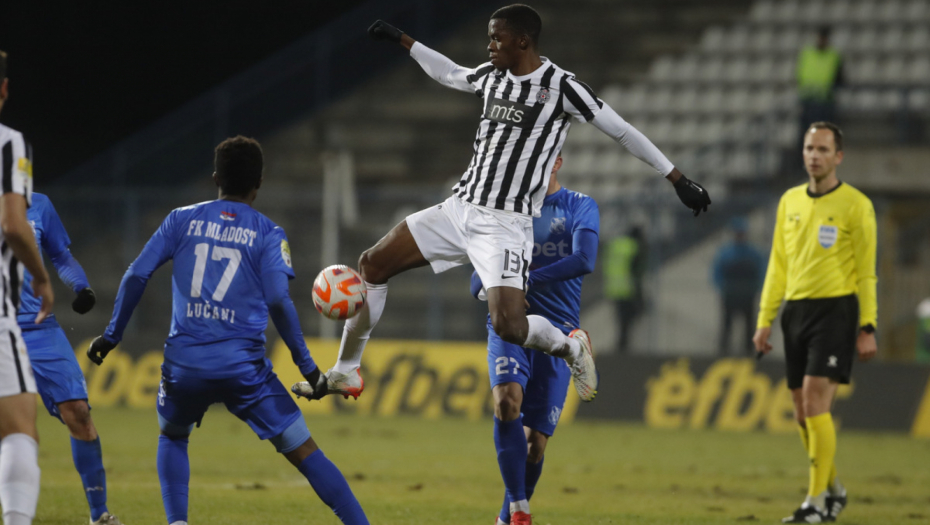 PRVENAC DULJAJA, "PARNI VALJAK" KONAČNO SLAVIO Partizan trijumfom u Lučanima najavio izlazak iz krize