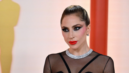 VERILA SE LEJDI GAGA? Fotografije izazvale haos širom sveta, ovaj detalj svi komentarišu
