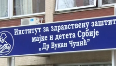 DETETU SKOČILA TEMPERATURA, PA OTAC IŠUTIRAO LEKARA Napadnut doktor u Institutu za majku i dete