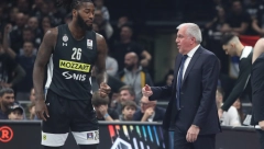 ARENA JE EKPSLODIRALA Brutalno zakucavanje Lesora (VIDEO)