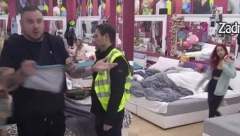 ULETELO OBEZBEĐENJE Haos u Zadruzi, Filip Car ne može da se smiri, pljušte uvrede!