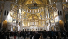 SRBI DANAS SLAVE VELIKOG SVETITELJA Ako vas obuzimaju sumnja i nesigurnost, uradite ovo