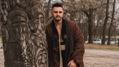 Emir Đulović objavio prvi singl sa novog albuma, filmske priče koja prati spot sve ostavlja bez daha