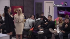 NE MOŽE DA GA PREBOLI Maju Marinković zabolele njegove reči, pa nakon svega poručila "Ja sam njegova žena"