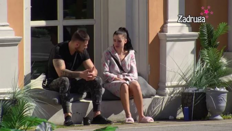 OSUDIO IH NA PROPAST Oglasio se Markov brat nakon još jedne njegove svađe svađe sa Sanjom