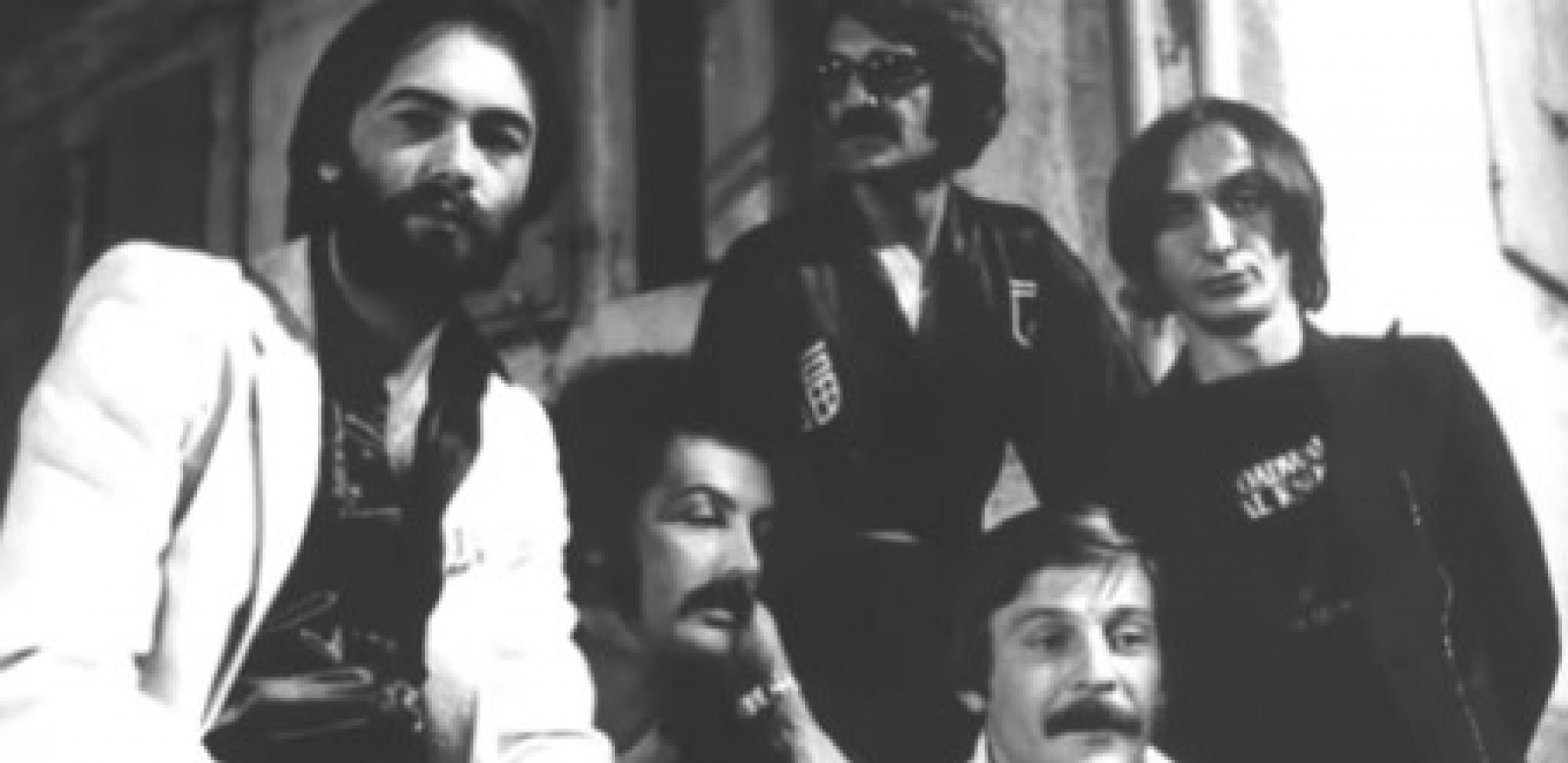 DVE LJUBAVI, DVE TUŽNE SUDBINE Priča koja se krije iza pesme "Bacila je sve niz reku", rasplakala bi i kamen